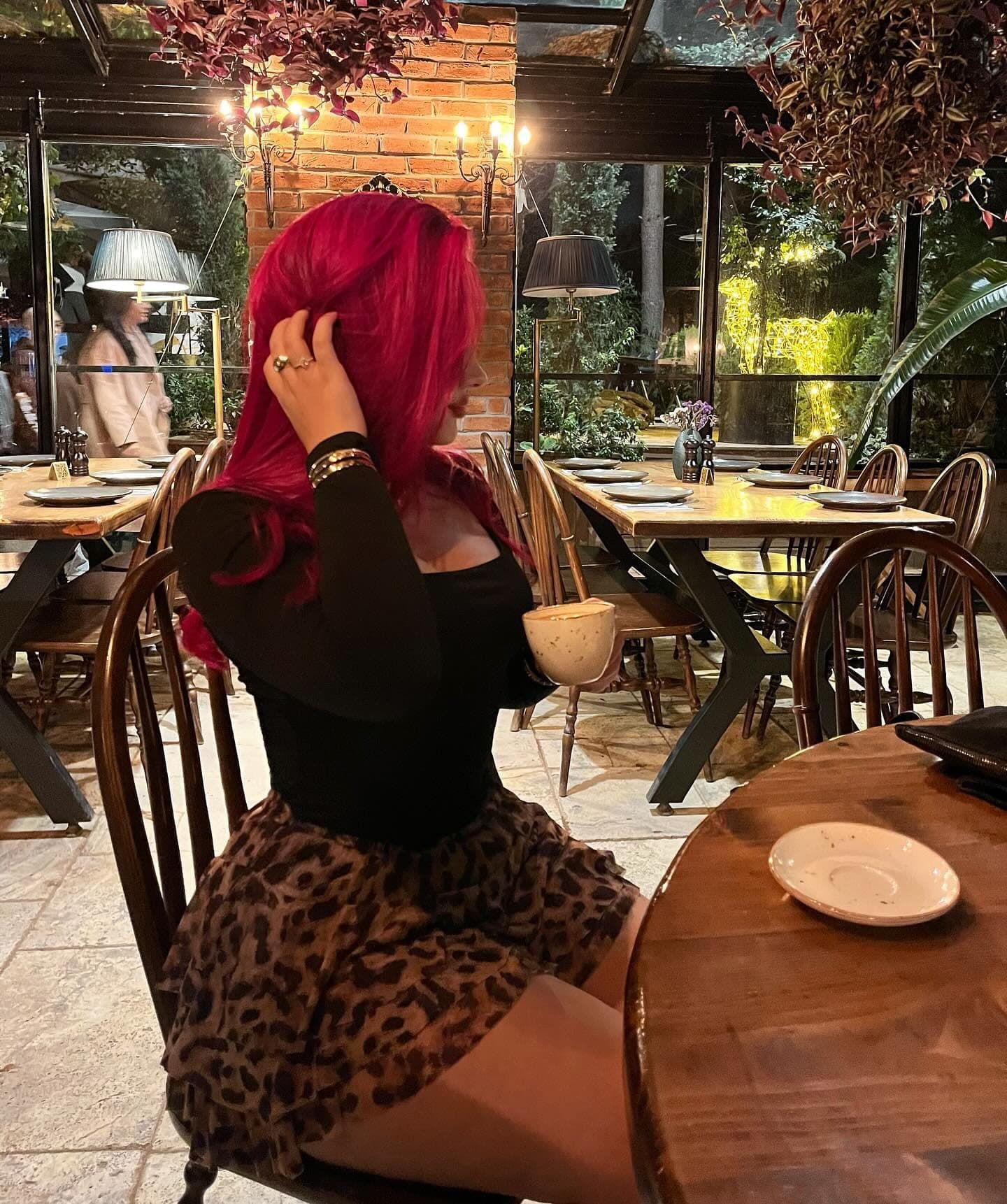Ebru · 24 yaş · İstanbul Geneli bireysel masöz · Özel Masaj uzmanı · fotoğraf 2